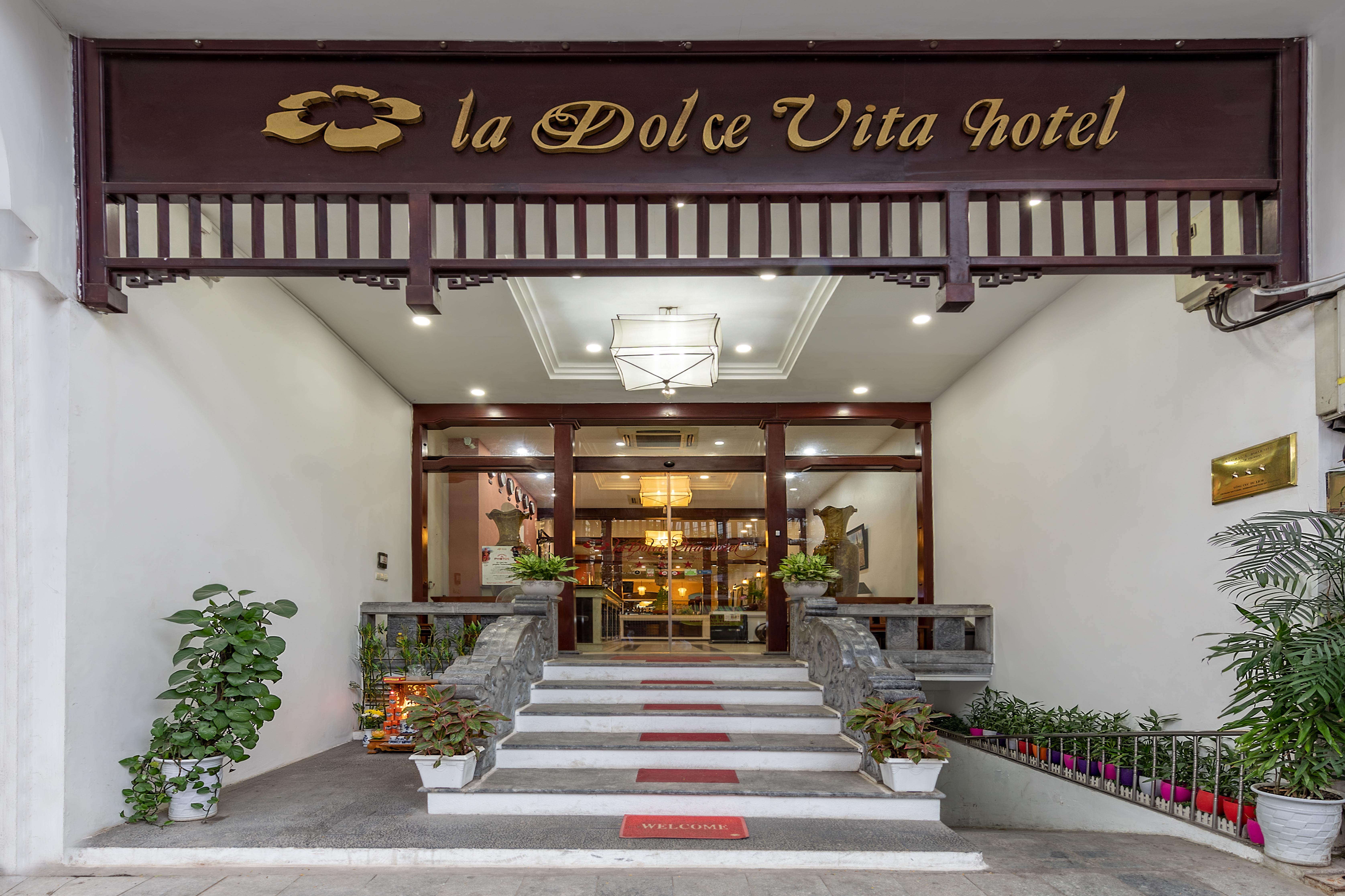 La Dolce Vita Hotel Hanoi Exterior photo