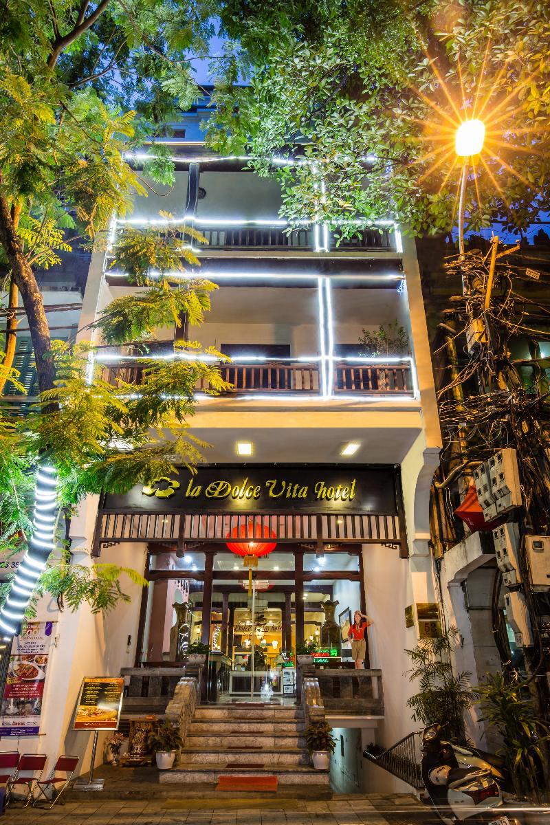 La Dolce Vita Hotel Hanoi Exterior photo